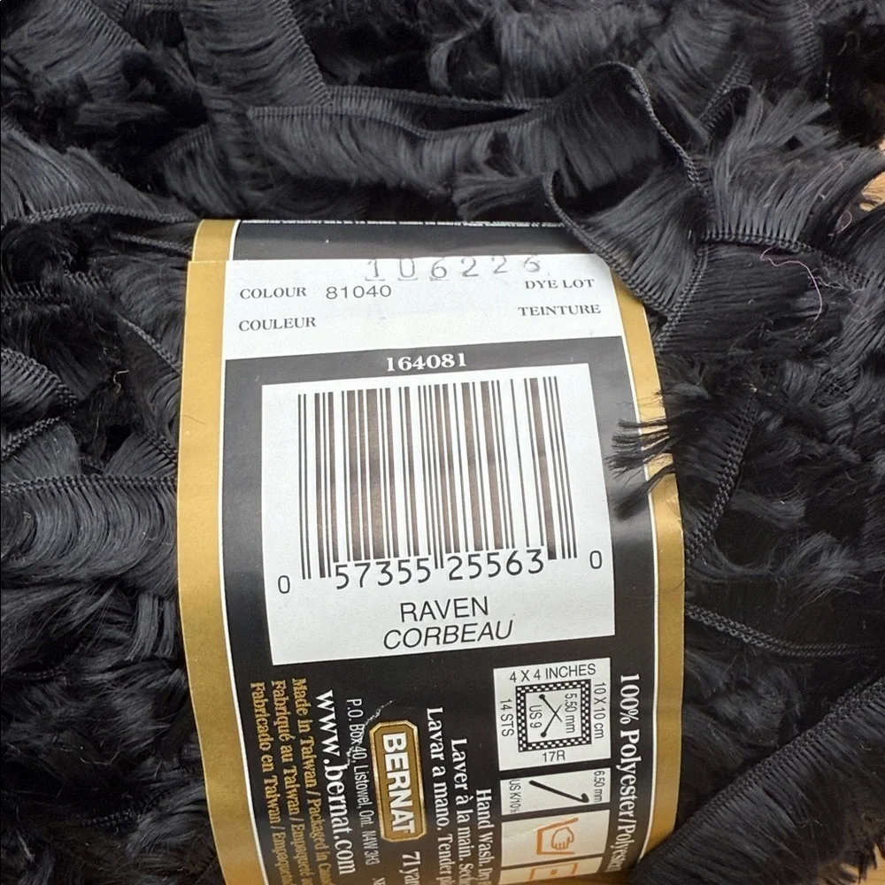 Bernat Boa and Fun Fur Yarn Bundle
